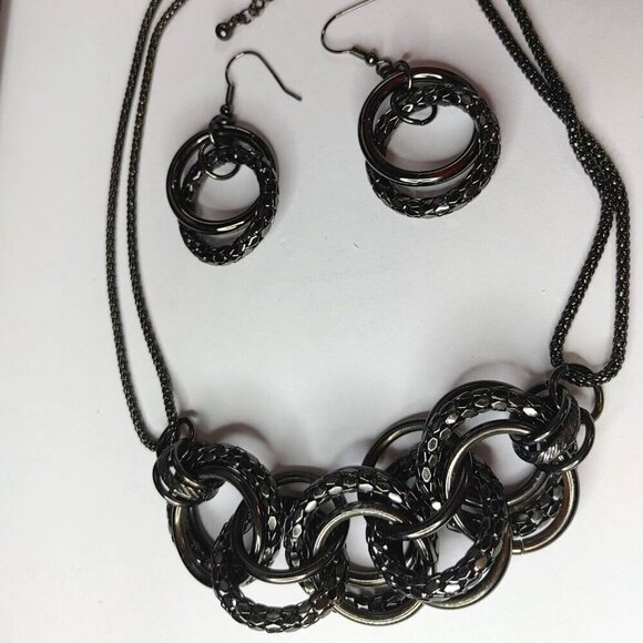 5/$100 Vintage Jewelry SET Necklace & Earrings Gun Metal Chain Chunky Rings - Picture 1 of 11